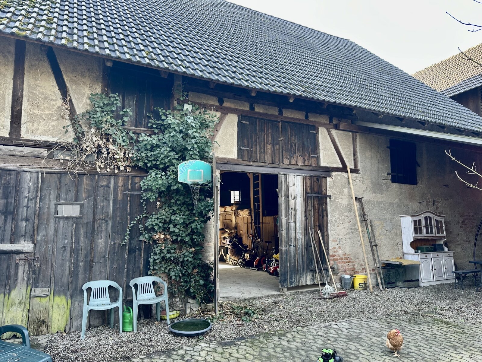 Fachwerk- *Bauernhaus auf 995m²  Grundstück mit  großer* Scheune 