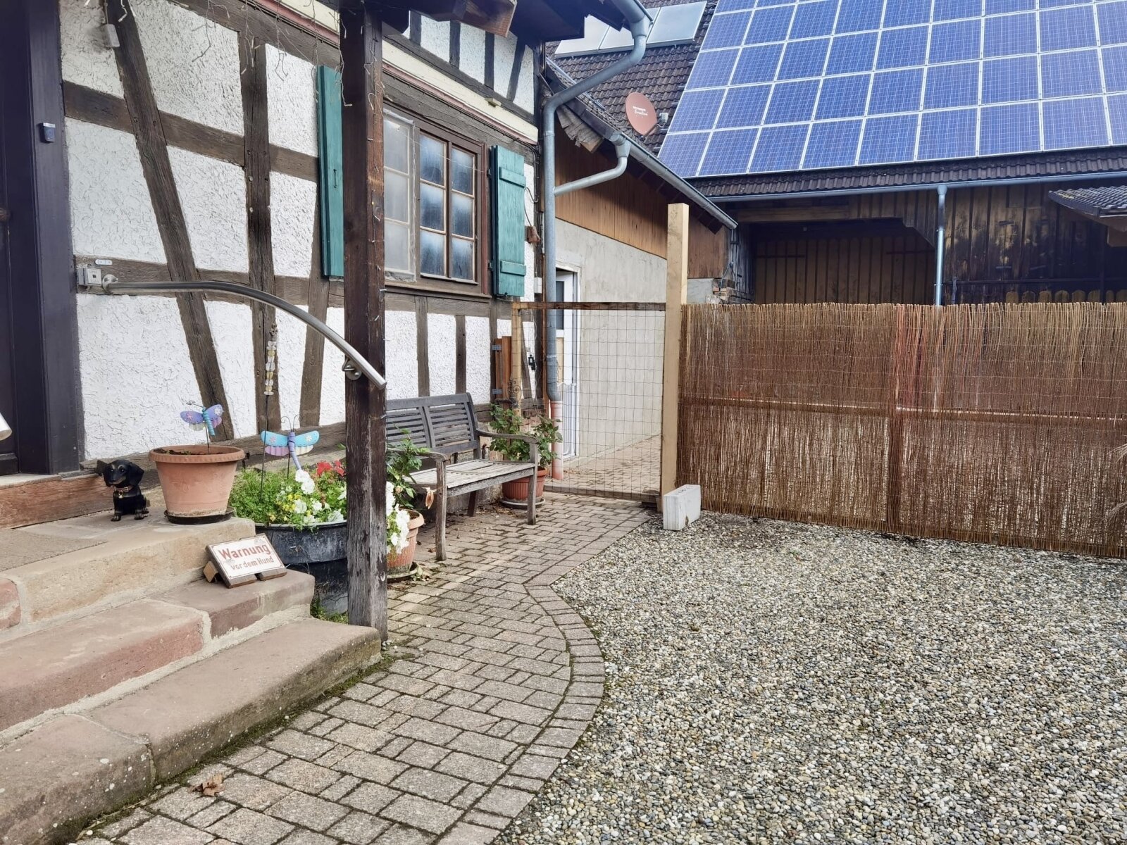 Fachwerk- *Bauernhaus auf 995m²  Grundstück mit  großer* Scheune 