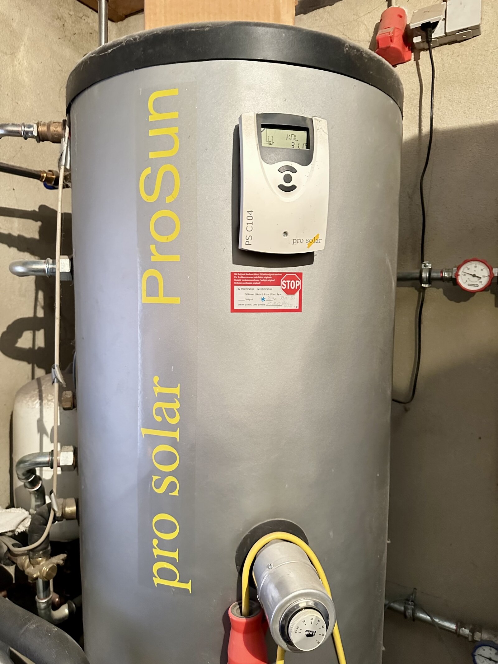 Fachwerk- *Bauernhaus auf 995m²  Grundstück mit  großer* Scheune 