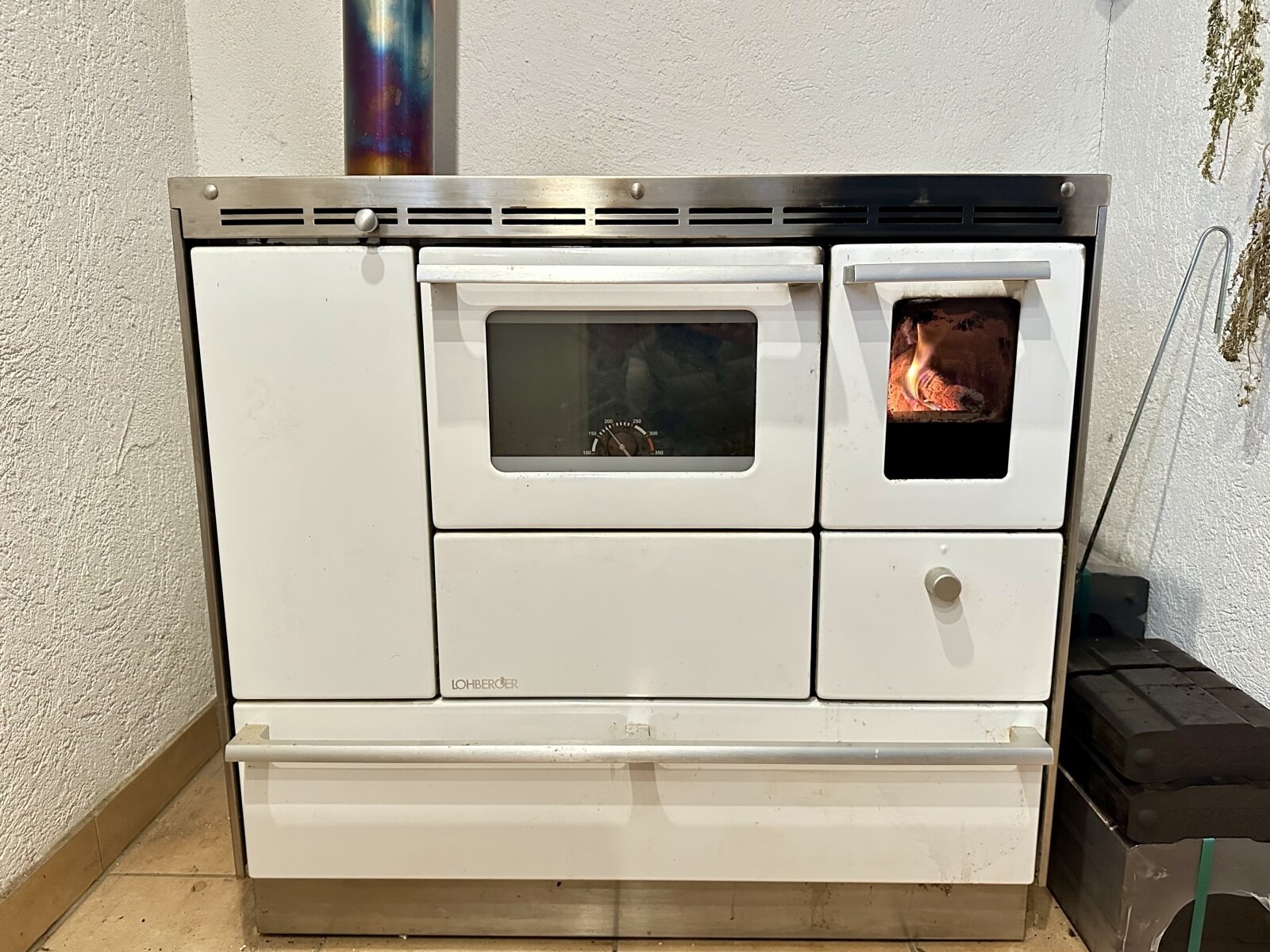 Fachwerk- *Bauernhaus auf 995m²  Grundstück mit  großer* Scheune 