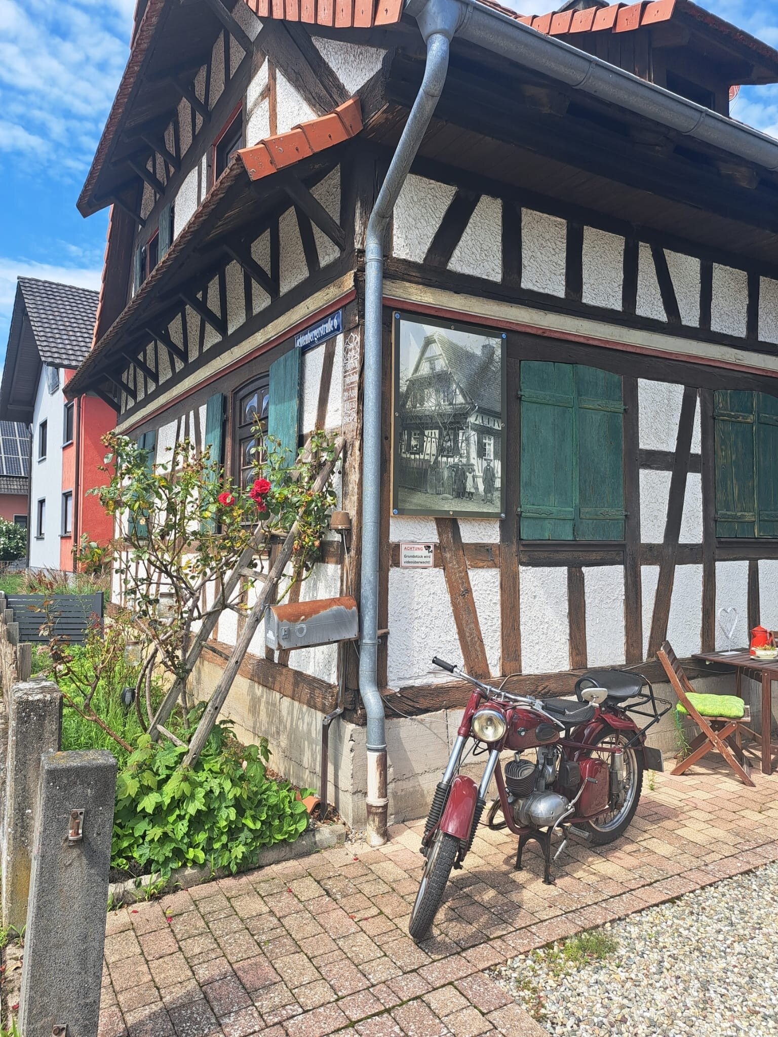 Fachwerk- *Bauernhaus auf 995m²  Grundstück mit  großer* Scheune 