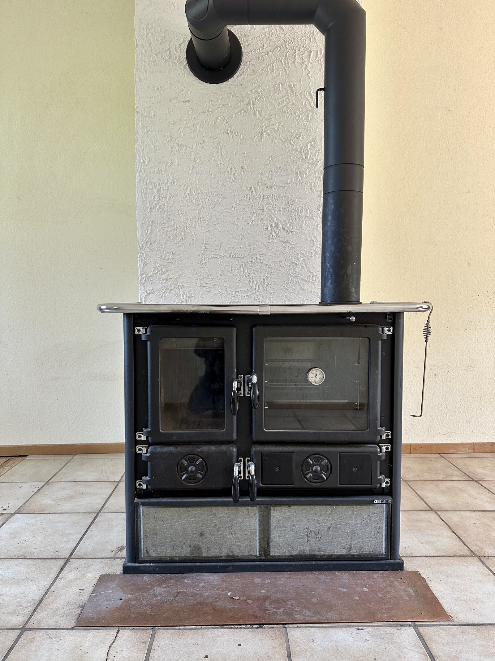 Sanierungsbedürftiges Einfamilienhaus  mit *Einliegerwohnung auf ca 8000 m²* Traumgrundstück