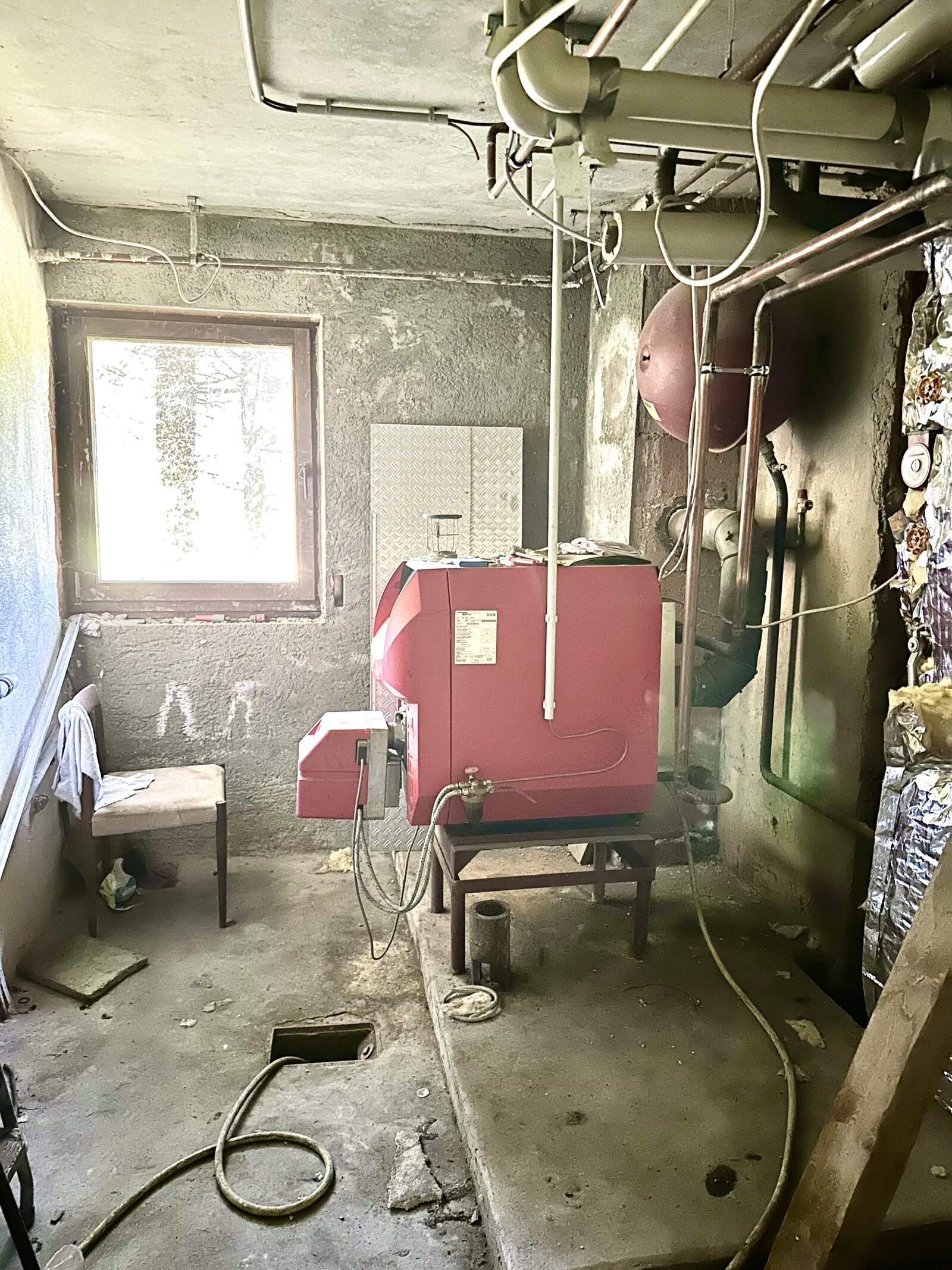 Keller Heizungsraum /ÖL Keller Heizungsraum /ÖL